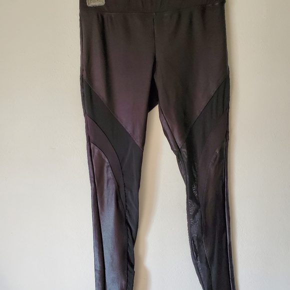 Koral/ Mesh and Luster Leggings - Picture 1 of 9